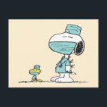 Carte Postale Peanuts | Snoopy & Woodstock Docteurs<br><div class="desc">Découvrez ce design amusant de Peanuts avec Snoopy et Woodstock.</div>
