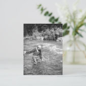 Carte Postale Pêche à l'homme (Debout devant)