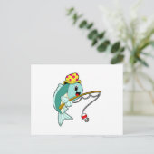 Carte Postale Pêche au poisson avec canne à pêche et chapeau (Debout devant)