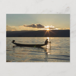 Carte Postale Pêcheur au coucher du soleil