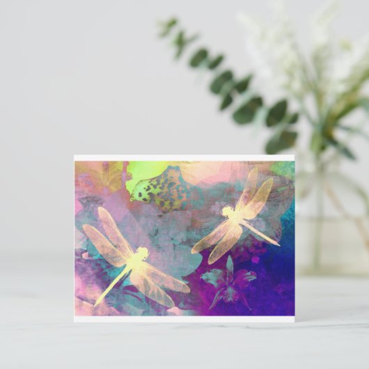 Carte Postale Peindre des libellules (Debout devant)