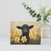 Carte Postale Peinture d'agneau noir et de jonquilles jaune (Debout devant)