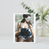 Carte Postale Peinture française de femme de ménage 01 (Debout devant)