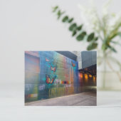 Carte Postale Peinture murale papillon (Debout devant)