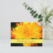 Carte Postale Pensez à vous Jaune Orange Fleurs Lys (Debout devant)