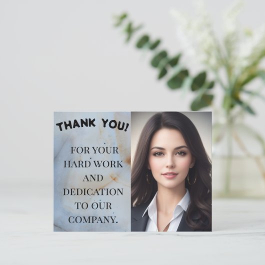 Carte postale personnalisable de l'employé étoile (Debout devant)