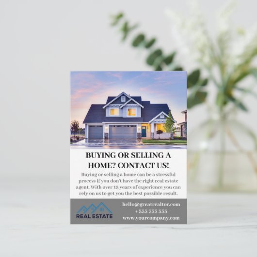 Carte postale personnalisée pour agent immobilier (Debout devant)