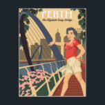 Carte Postale Perth, Elizabeth Quay Bridge, Australie<br><div class="desc">Une jeune femme montre au pont Elizabeth Quay,  Australie</div>