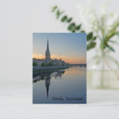 Carte postale Perth, Scotland Church (Debout devant)