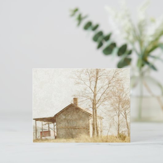 Carte Postale Petit bâtiment ancien (Debout devant)