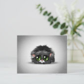 Carte Postale Petit chaton triste et solitaire avec de grands ye (Debout devant)