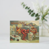 Carte Postale Petit Diable sur la Table, une fête d'Halloween (Debout devant)