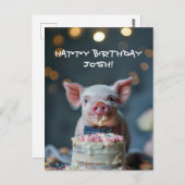 Carte Postale Petit porcelet grignotant un gâteau d'anniversaire (Devant / Derrière)