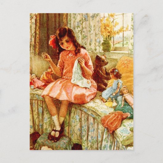 Carte Postale Petite fille coudre (Devant)