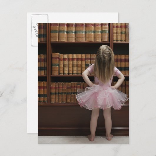 Carte Postale petite fille dans tutu lecture couvertures dans (Devant / Derrière)
