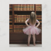 Carte Postale petite fille dans tutu lecture couvertures dans (Devant)