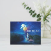 Carte Postale Petite fille tenant des ballons planètes (Debout devant)