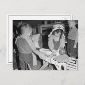 Carte Postale Petite infirmière, 1943 (Devant / Derrière)