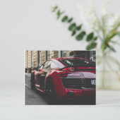 Carte Postale Petite voiture de sport rouge (Debout devant)