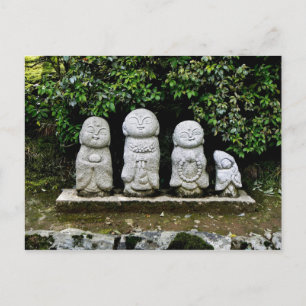 Carte Postale Petites statues en pierre