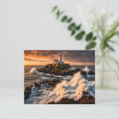 Carte Postale Phare dans une mer agitée (Debout devant)