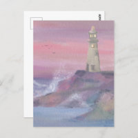 Phare de la falaise côtière avec ciel rose