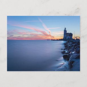 Carte Postale Phare de Paard van Marken au lever du soleil bleu