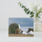 Carte Postale Phare de Pointe aux Barques (Debout devant)
