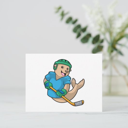 Carte Postale Phoque au hockey sur glace avec bâton de hockey su (Debout devant)