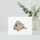 Carte Postale Phoque coiffeur avec peigne (Debout devant)