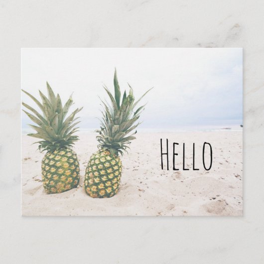 Carte Postale Photo de 2 ananas sur une plage (Devant)