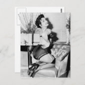 Carte Postale photo de fille à épingle vintage (Devant / Derrière)