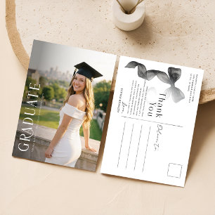 Carte Postale Photo de remise de diplôme élégant avec nœud noir,