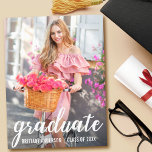 Carte Postale Photo d'invitation d'une fête de graduation modern<br><div class="desc">Modern Pretty Graduation Party Invitation Photo Carte postale</div>