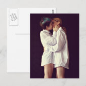 Carte Postale Photo Girl Kiss (Devant / Derrière)