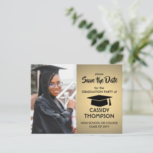 Carte Postale Photo Gold Faux Foil Graduation Enregistrer la dat (Debout devant)
