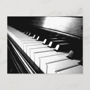 Carte Postale Photographie de piano noir et blanc classique