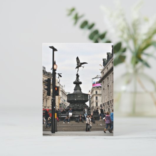 Carte Postale Piccadilly Circus (Debout devant)