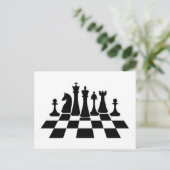 Carte Postale Pièces d'échecs noires sur un échiquier (Debout devant)