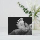 Carte Postale pieds bébé (Debout devant)