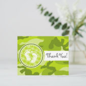 Carte Postale Pieds bébé; camo vert vif, camouflage (Debout devant)