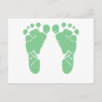 Carte Postale Pieds bébé verts