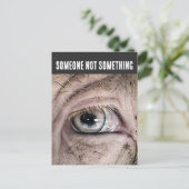 Carte Postale PIG Postcard, SOMEONE NOT SOMETHING (Debout devant)