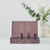 Carte Postale Pigeons sur un balcon (Debout devant)