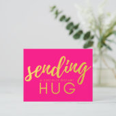 Carte Postale Pink et Gold Social Distancing Hug (Debout devant)