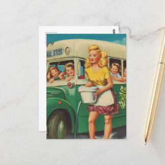 Carte Postale Pinup Retro Washing a School Bus