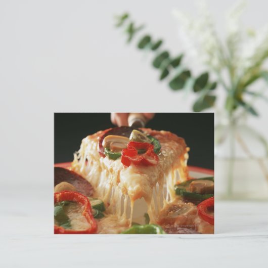Carte Postale Pizza mixte (Debout devant)