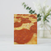 Carte Postale pizza pepperoni (Debout devant)