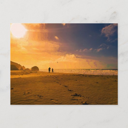 Carte Postale Plage au coucher du soleil à l'heure dorée avec de (Devant)