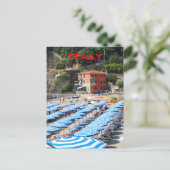 Carte Postale Plage côtière italienne (Debout devant)